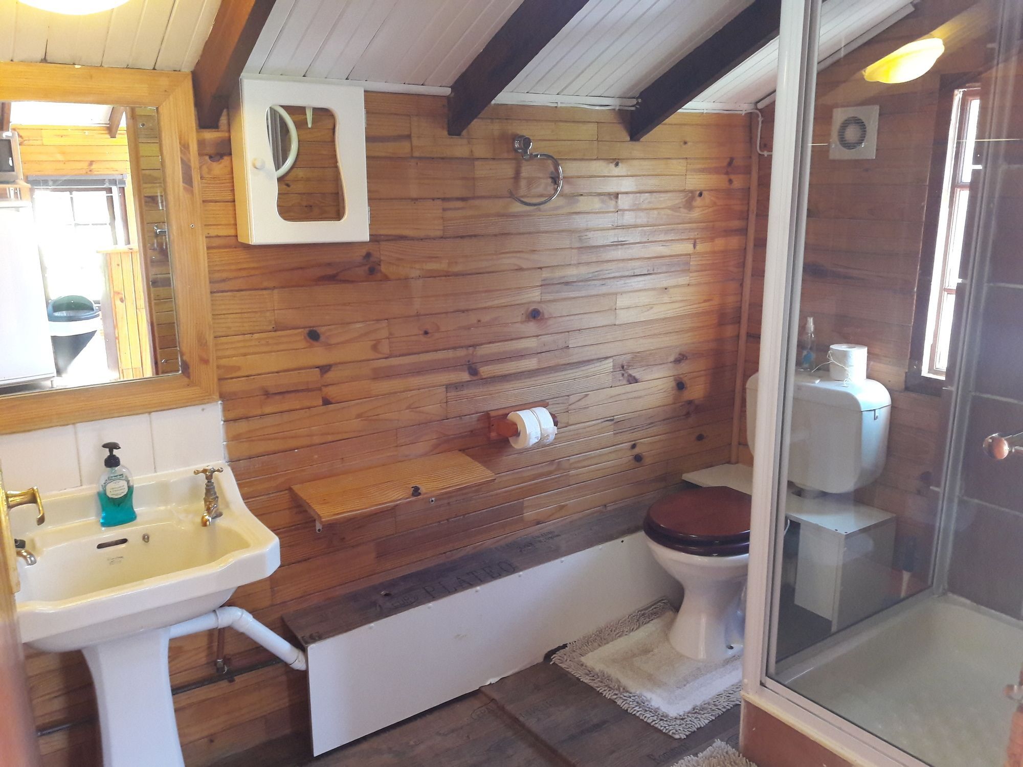 The Village Lodge Stormsrivier Bagian luar foto