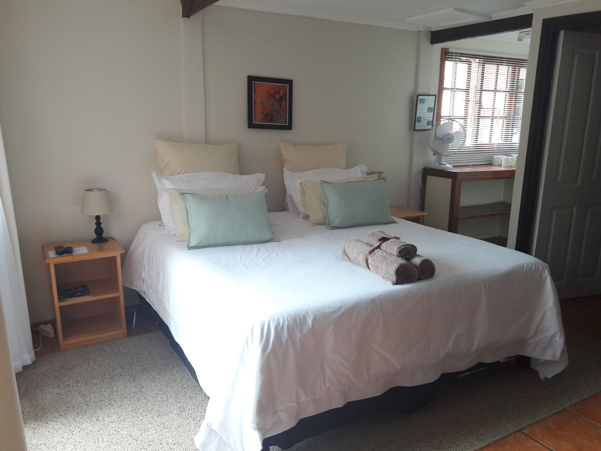The Village Lodge Stormsrivier Bagian luar foto